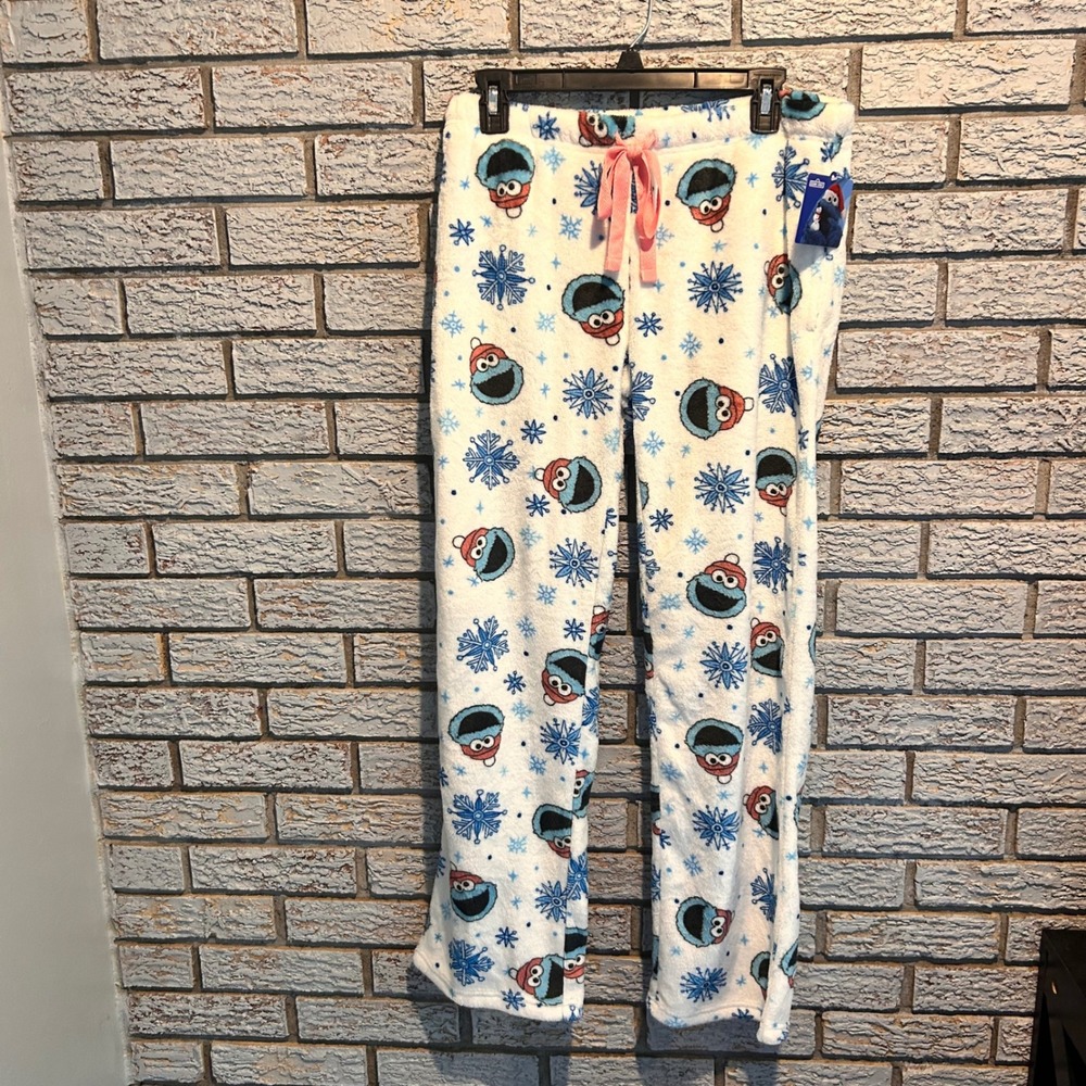 Sesame Street Cookie Monster Snowflake Fleece Pajama Pants White Pink Medium NWT